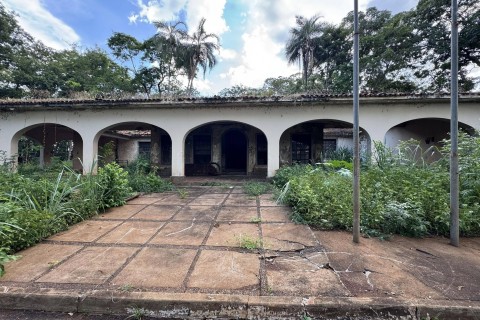 Mesmo com previsão de recursos no Orçamento do Município de Itumbiara, Casa da Cultura espera restauração há mais de 10 anos