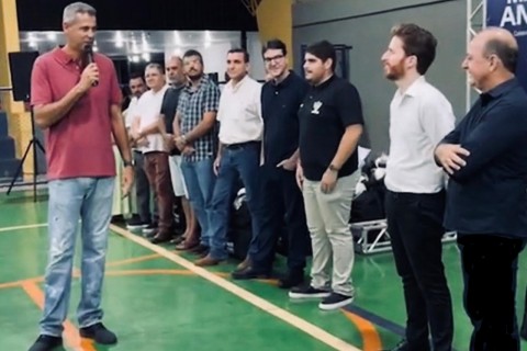 "Vou tocar meu barco", diz Álvaro Guimarães sobre apoio em Itumbiara nas eleições para deputado estadual