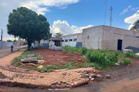 Reforma e ampliação do CAIS paralisa e governo de Itumbiara atrasa implantação de Policlínica