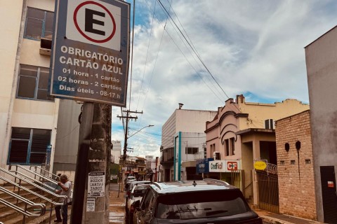 Com 1453 vagas e tarifa de R$ 2,50 por 60 minutos, Prefeitura de Itumbiara vai contratar empresa para explorar Área Azul